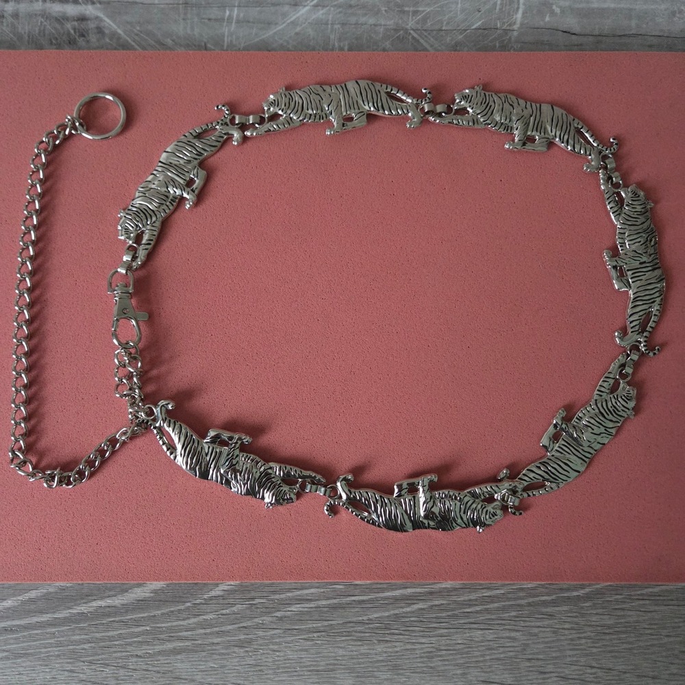 Vintage 90s Silver Tone Tiger Panther Chain Link Belt Y2K Statement Chunky 40" - Picture 12 of 15